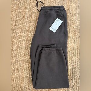 ATHLETA mid rise jogger M Truffle